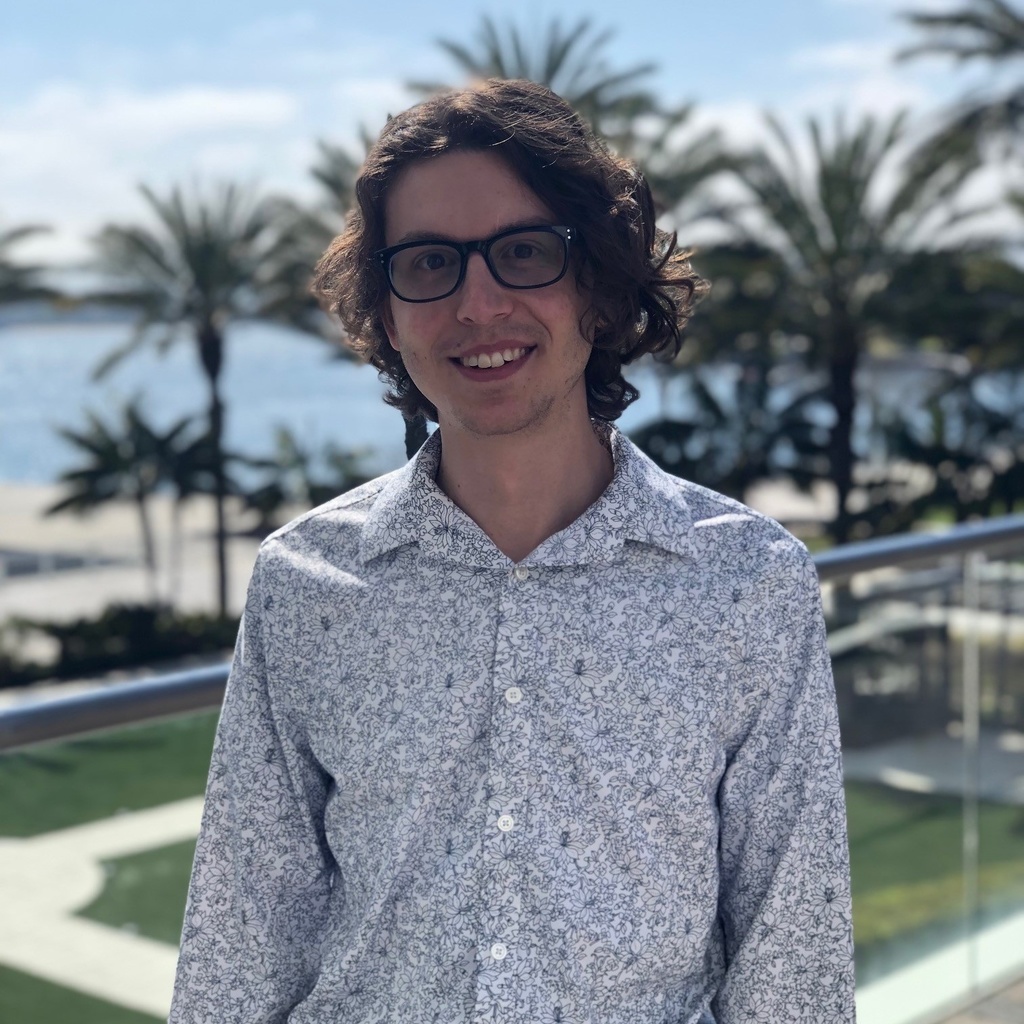 Jonah Propp headshot
