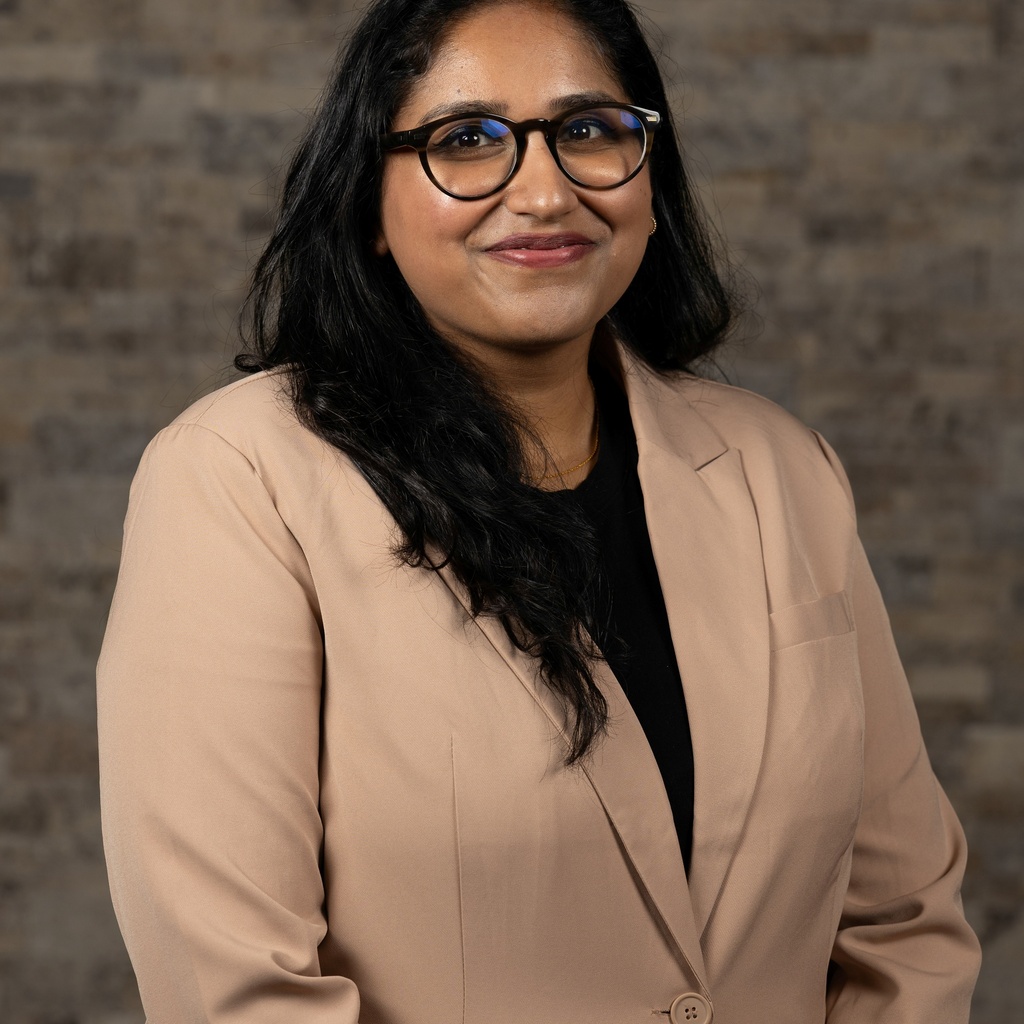 Ayushi Sood headshot